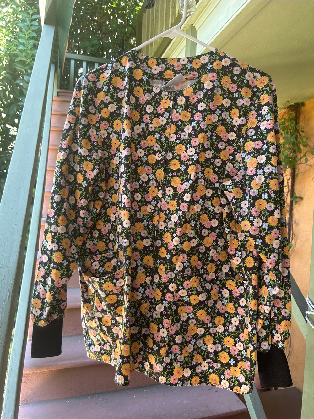 Vintage scrubs jacket flower power